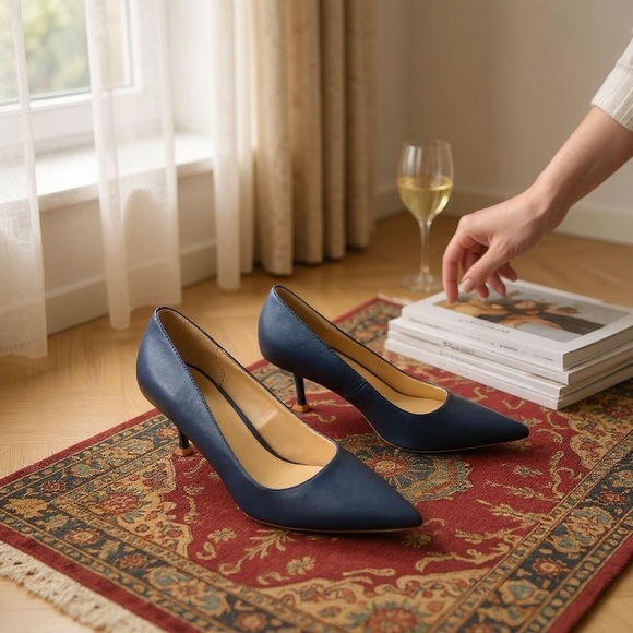 Halston Blue Vegan Leather Pointed Toe Heels Size 10 - Picture 9 of 10